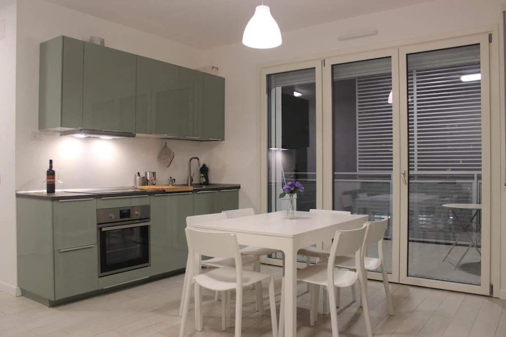 מילאנו Luxury 3 Bedroom Apartment 100 Mq Next To Rho Fiera And San Siro מראה חיצוני תמונה